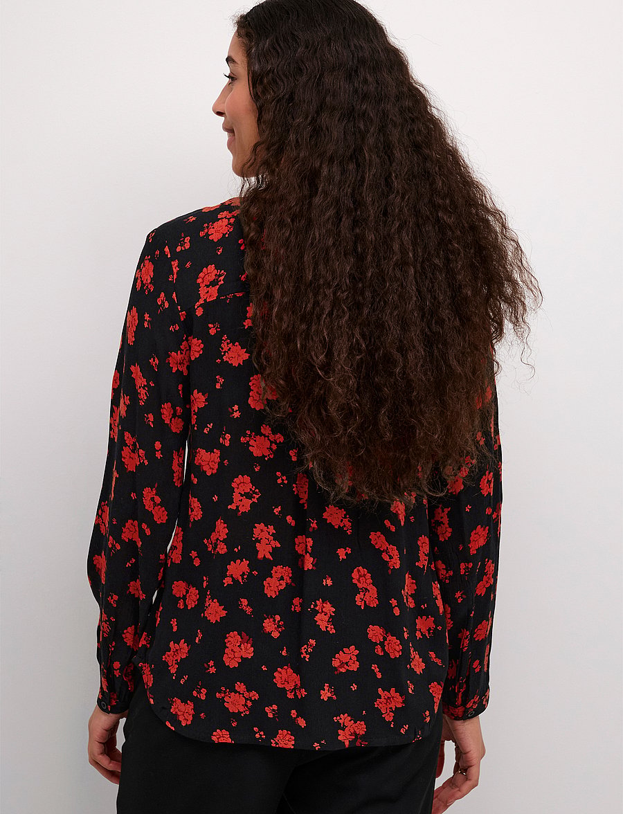 Kaffe - KAamber Blouse LS Printed - blouses à manches longues - black_red flower print - 4