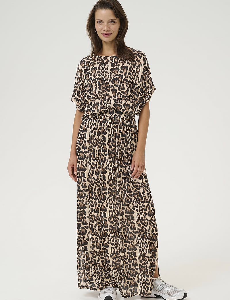 Kaffe - KAamber SL Printed - kurzämlige blusen - naturel leopard print - 3