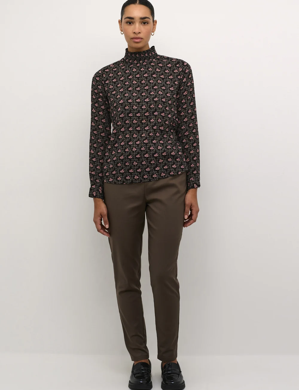 Kaffe - KAamber Smock Blouse Printed - langärmlige blusen - black_rosa flowers - 3