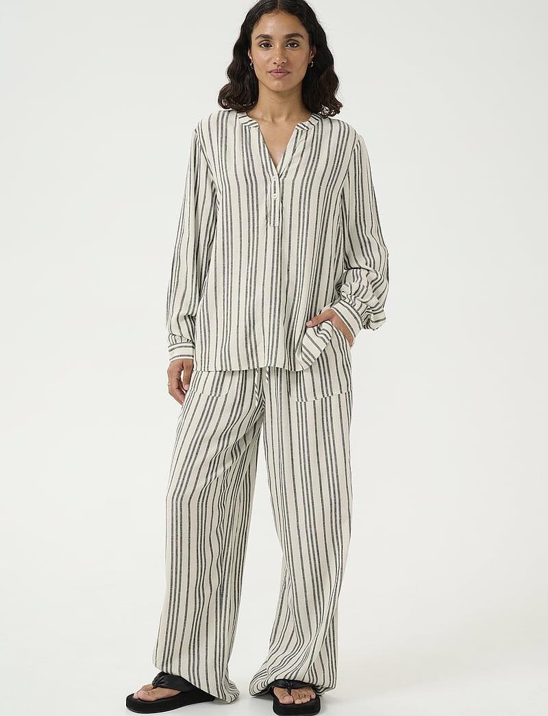 Kaffe - KAmilia Blouse - långärmade blusar - moonstruck / black stripe - 3