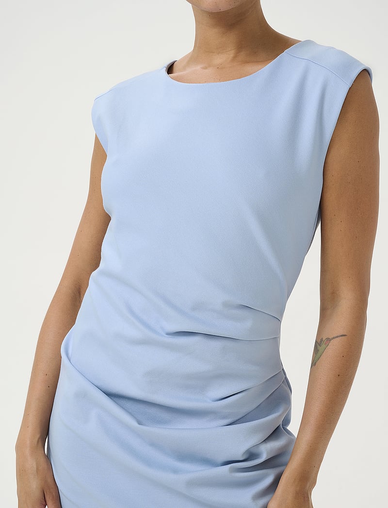 Kaffe - KAindia Round-Neck Dress - cocktailkjoler - soft chambray - 5