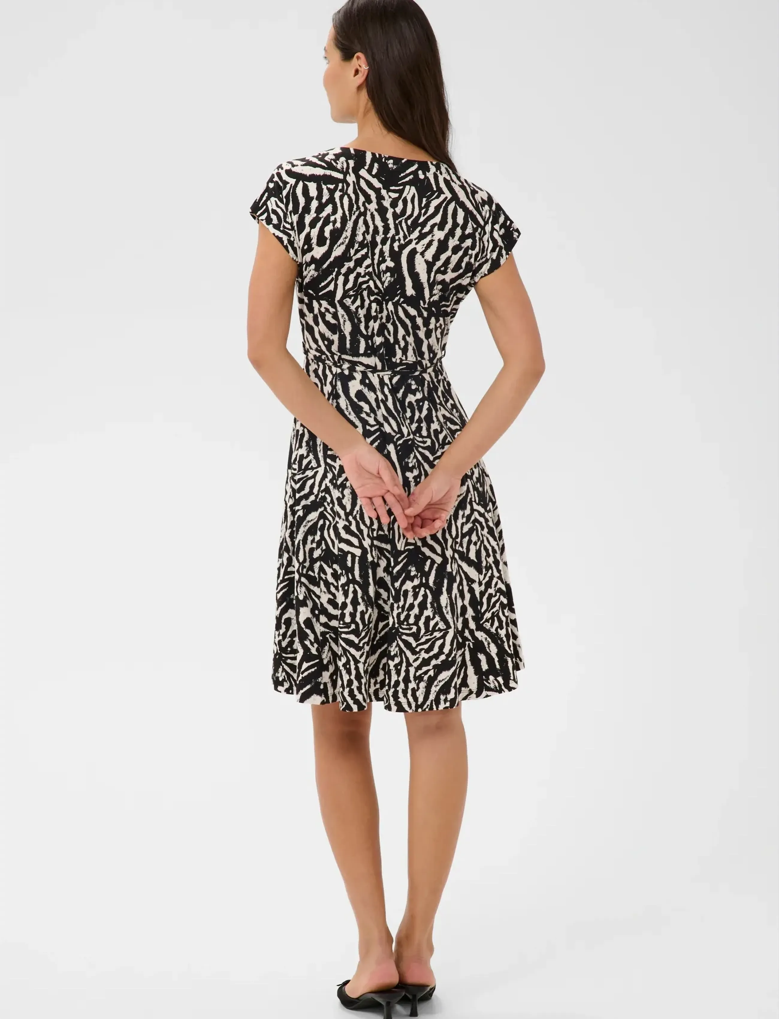 Kaffe - KAbella Jersey Dress - sommarklänningar - black deep/chalk s animal - 4