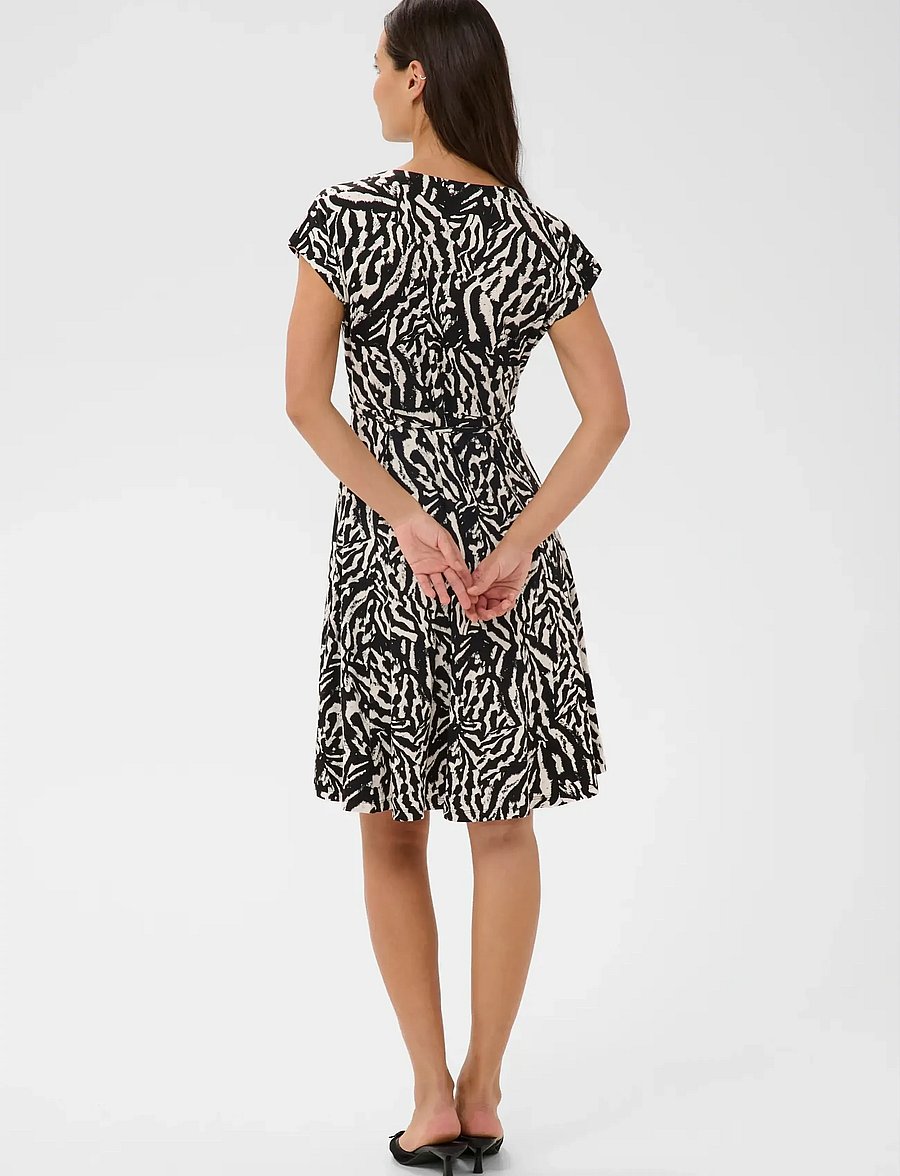 Kaffe - KAbella Jersey Dress - sommerkleider - black deep/chalk s animal - 4