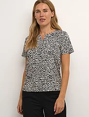 Kaffe - KAbella Jersey Blouse - blouses met korte mouwen - black/chalk graphic dot - 0
