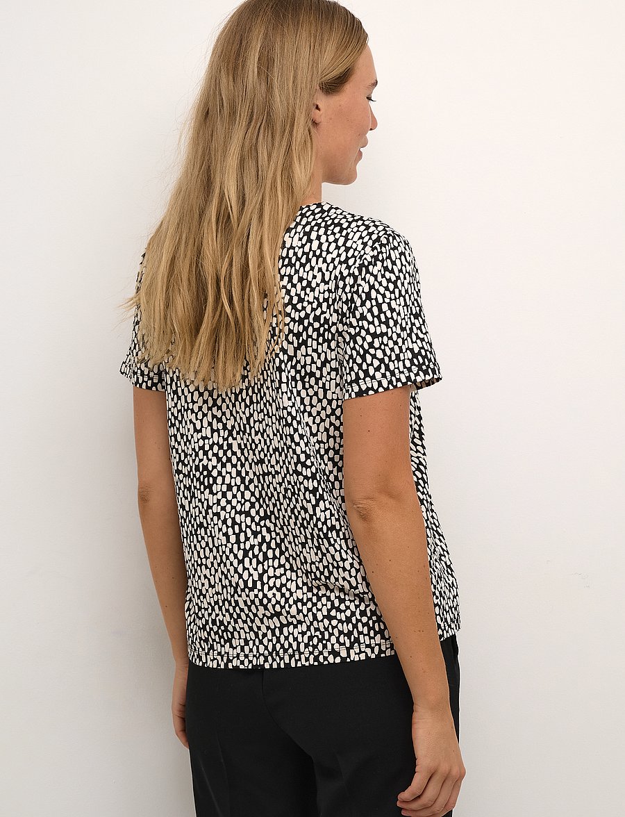 Kaffe - KAbella Jersey Blouse - kortärmade blusar - black/chalk graphic dot - 3