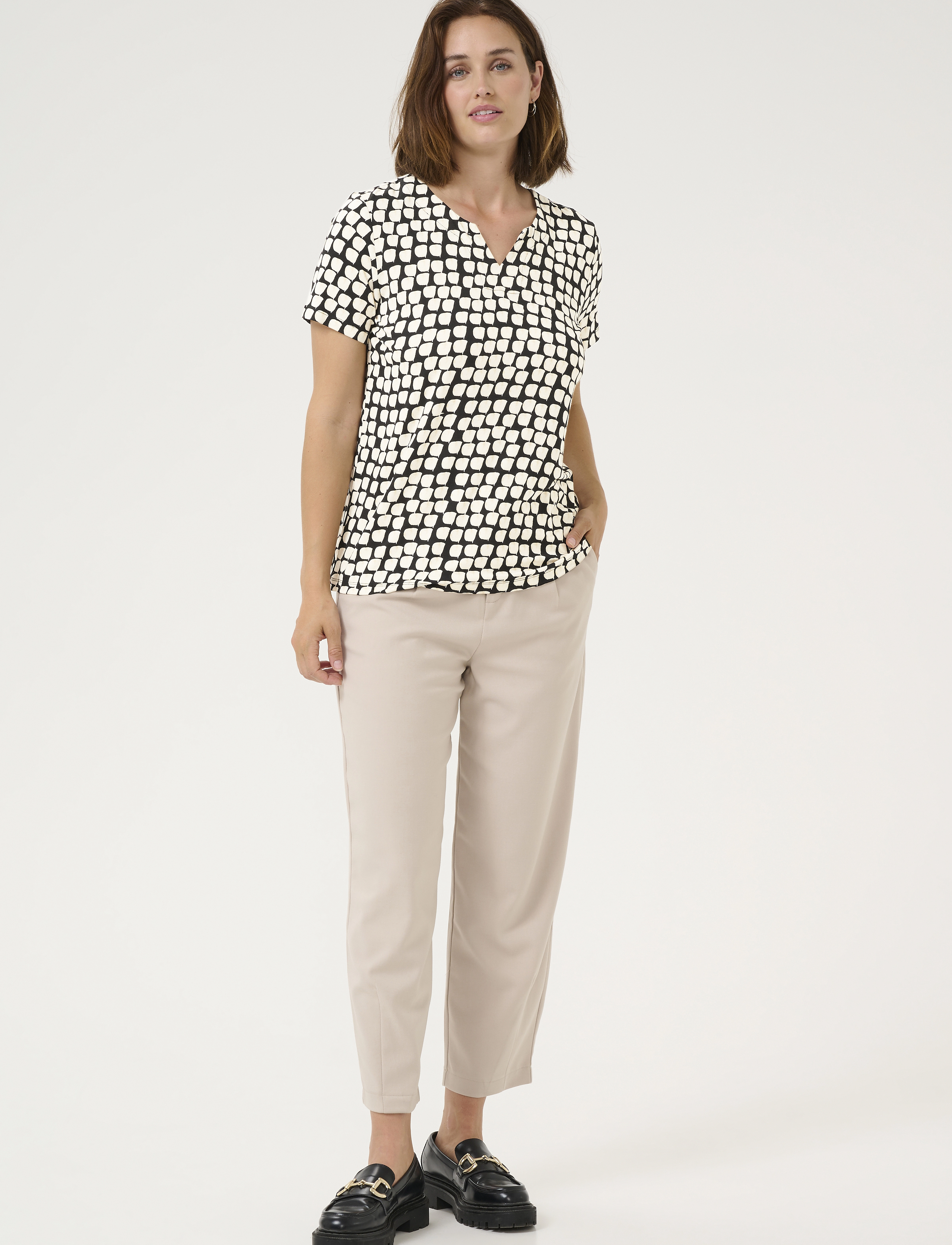 Kaffe - KAbella Jersey Blouse - blouses à manches courtes - black_sand graphic dot - 3