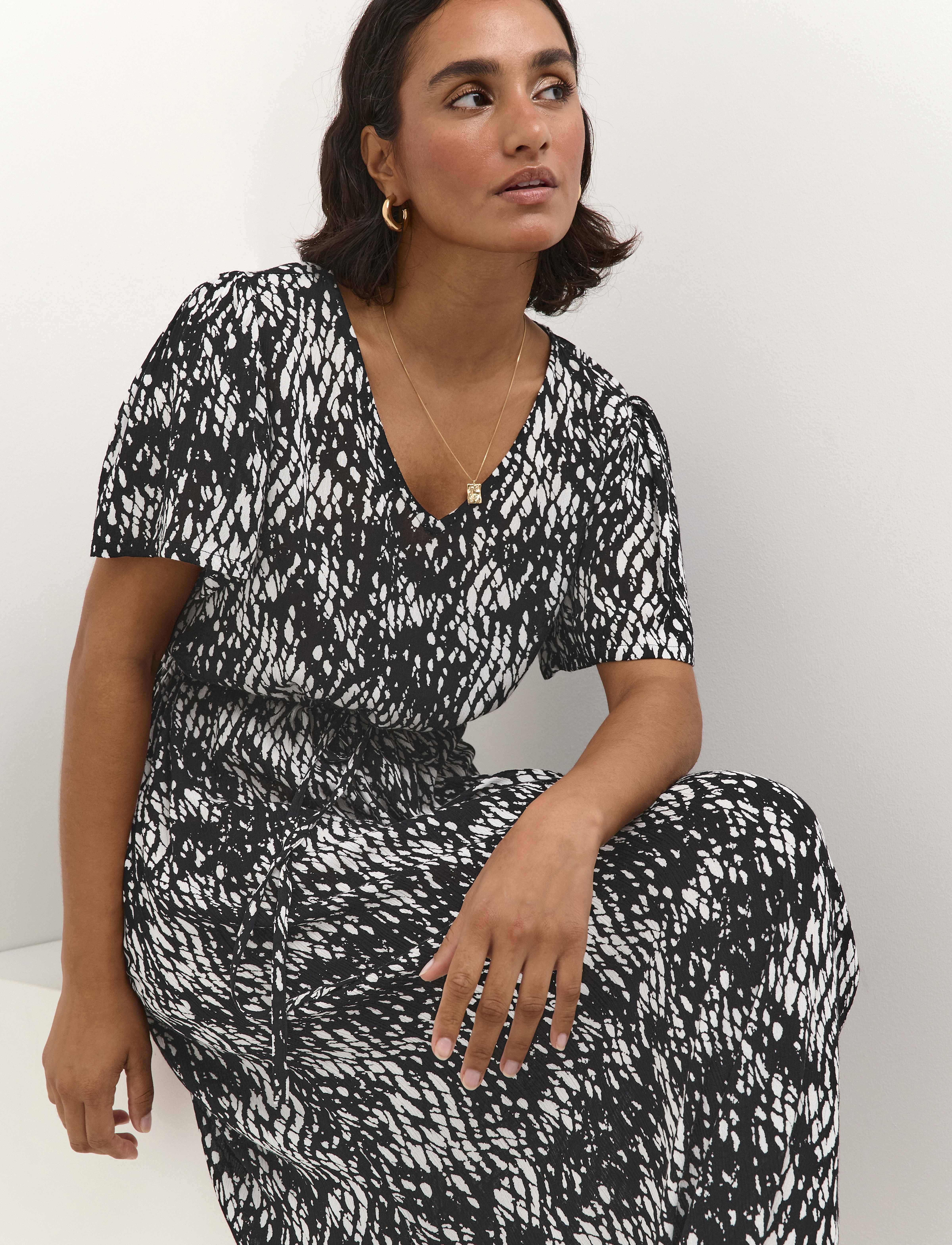Kaffe - KAamber Long Dress - kesämekot - black/white graphic snake - 4