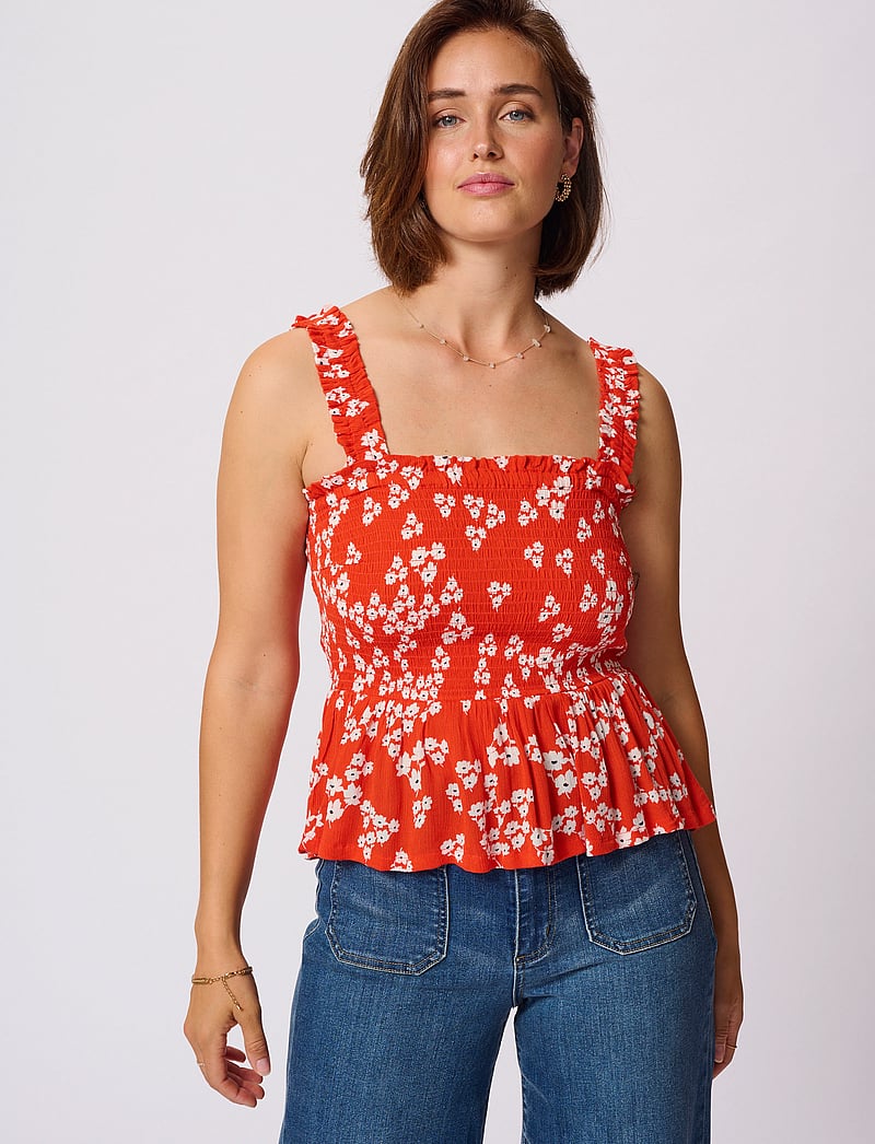 Kaffe - KAamber Smock Top - tanktops - red/chalk/red petit fleur - 0