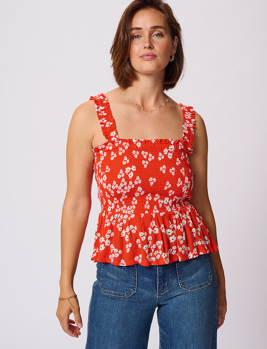 Kaffe - KAamber Smock Top - Ärmellose tops - red/chalk/red petit fleur - 0