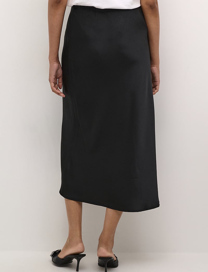 Kaffe - KAlotte Skirt - satiinist seelikud - black deep - 4