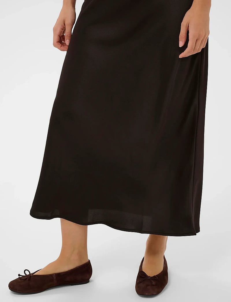 Kaffe - KAlotte Skirt - satiinist seelikud - coffee bean - 5