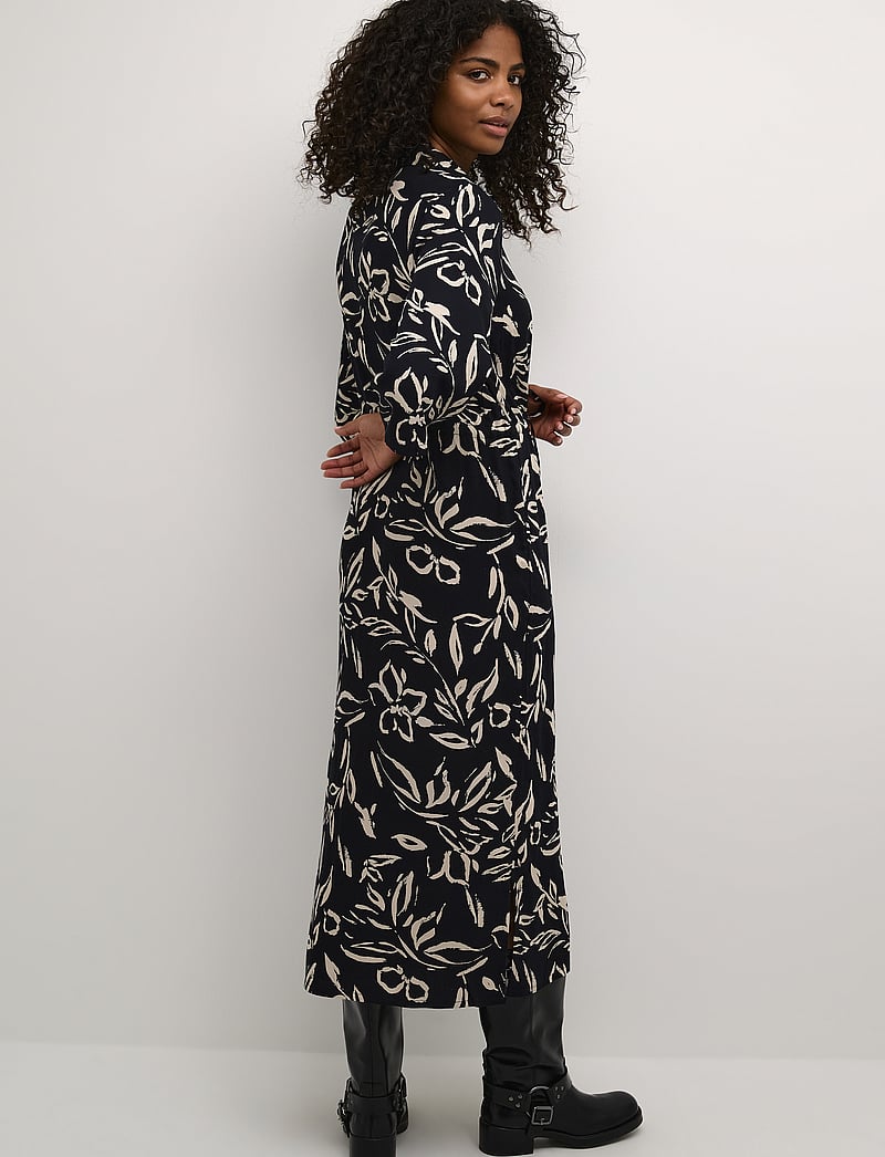 Kaffe - KAforrest Shirt Dress - skjortklänningar - black/sand painted flower - 4