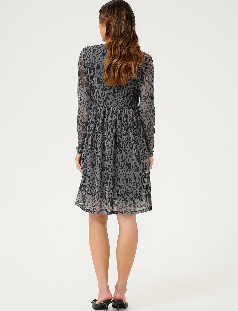 Kaffe - KAjohanne Dress - kurze kleider - major brown/black leopard - 4