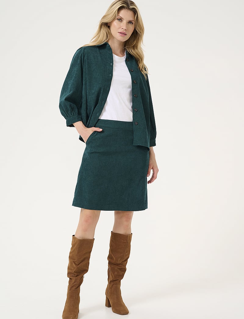 Kaffe - KAvera Corduroy Skirt - kurze röcke - aventurine cc - 3