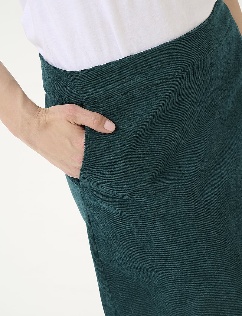 Kaffe - KAvera Corduroy Skirt - kurze röcke - aventurine cc - 5