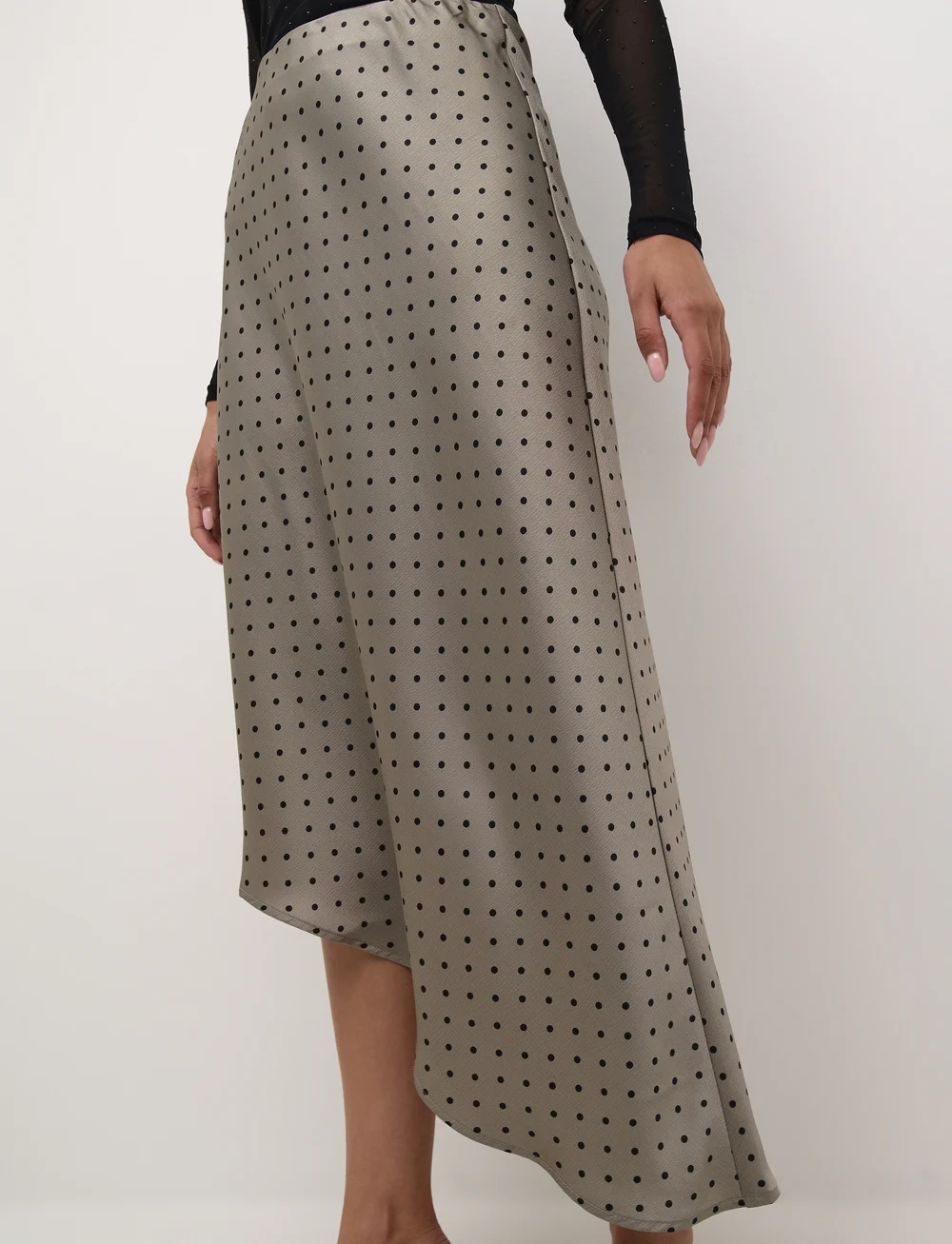Kaffe - KAdonna Skirt - satinnederdele - steeple gray/black dot - 5