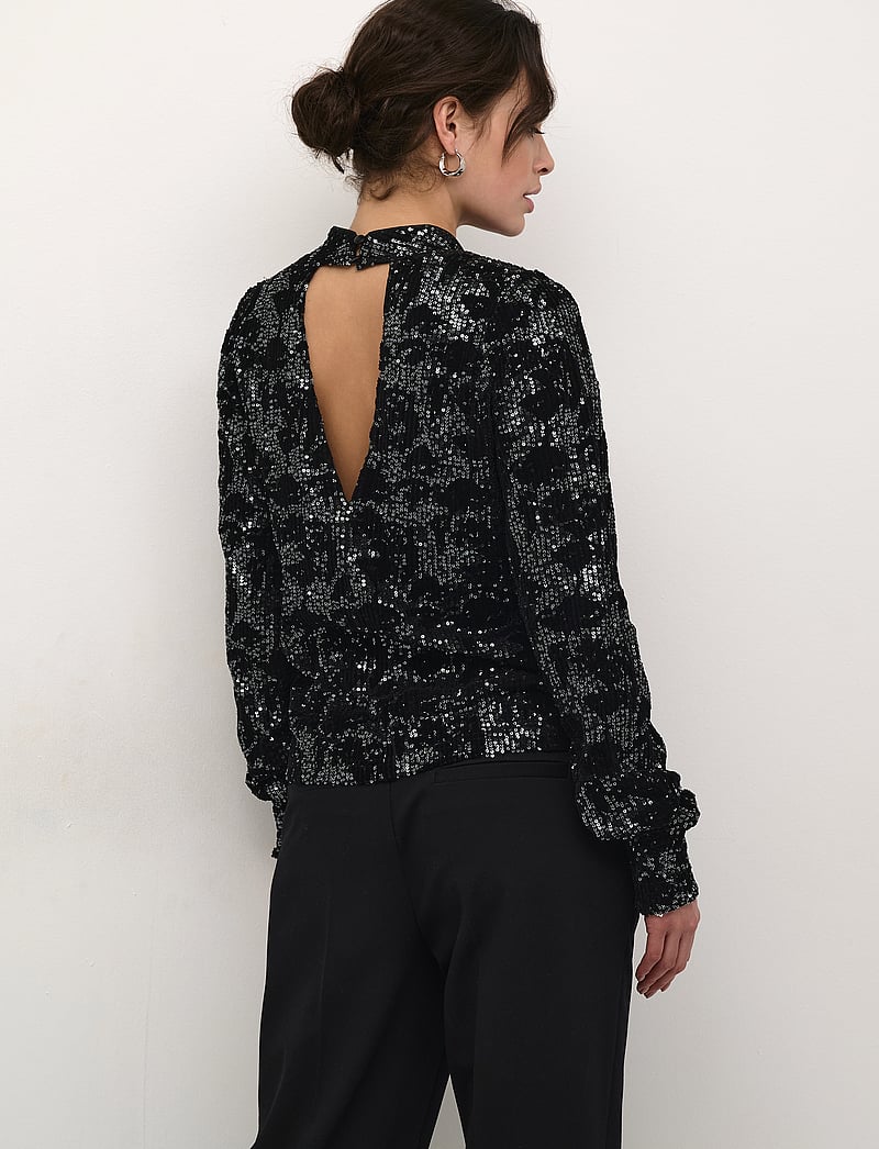 Kaffe - KAgrit Sequin Blouse - långärmade blusar - black/dark silver sequin - 4