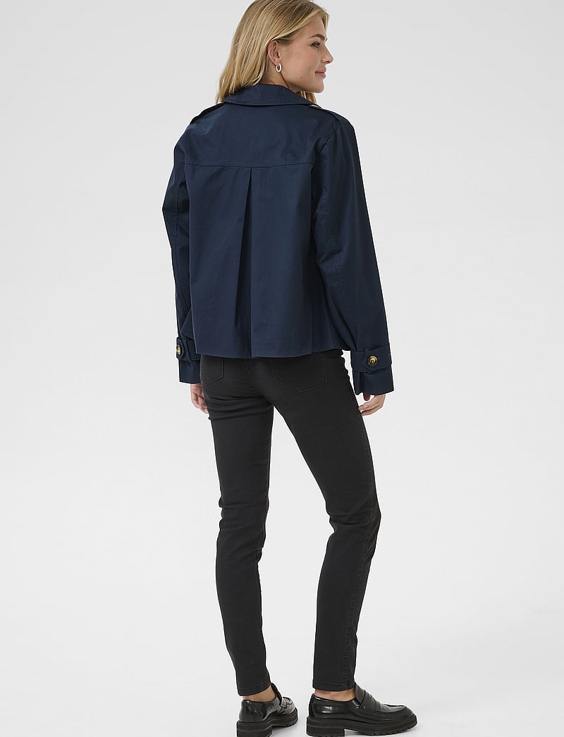 Kaffe - KApatricia Jacket - forårsjakker - midnight marine - 4