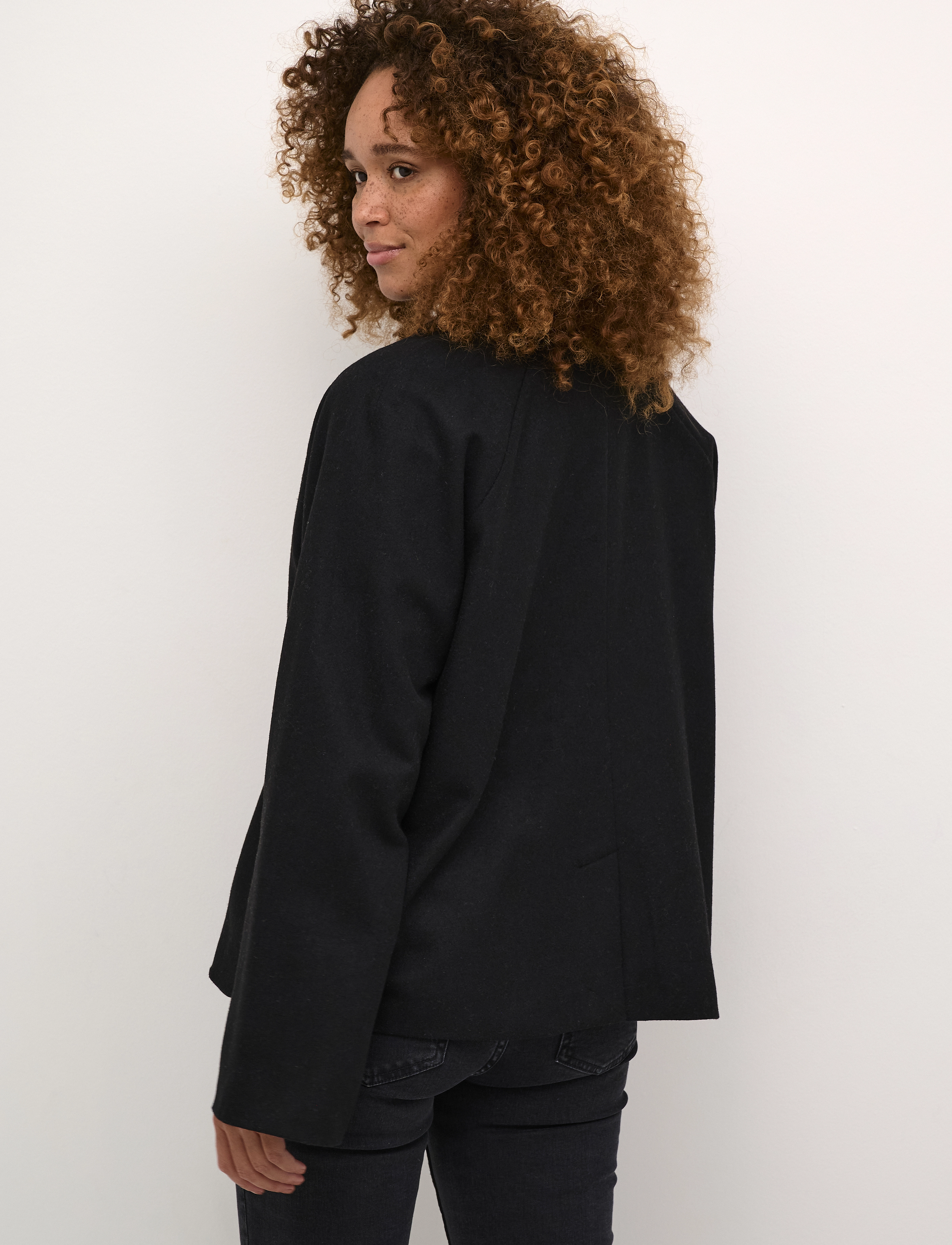 Kaffe - KAfanny Short Jacket - outerwear - black deep cc - 4