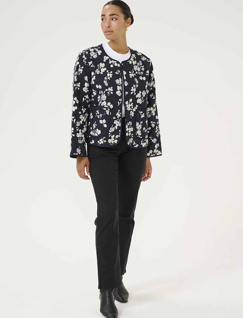Kaffe - KAvalia Jacket - sügisjakid - marine flower - 3