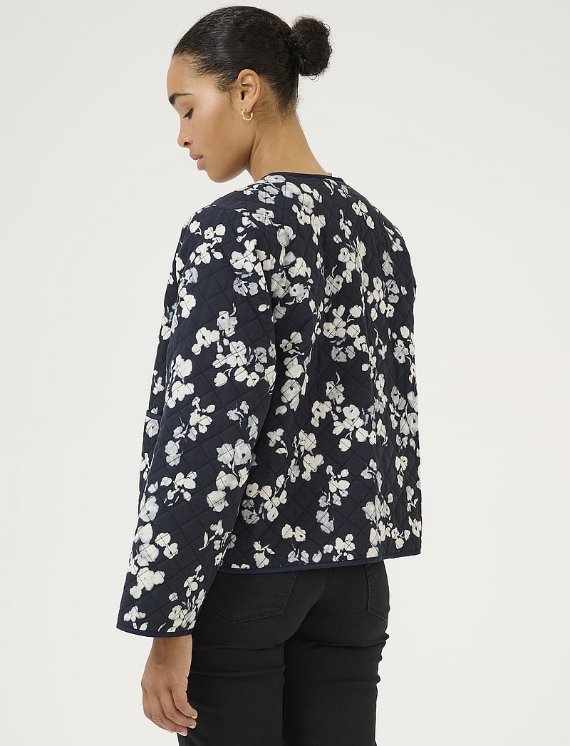 Kaffe - KAvalia Jacket - sügisjakid - marine flower - 4