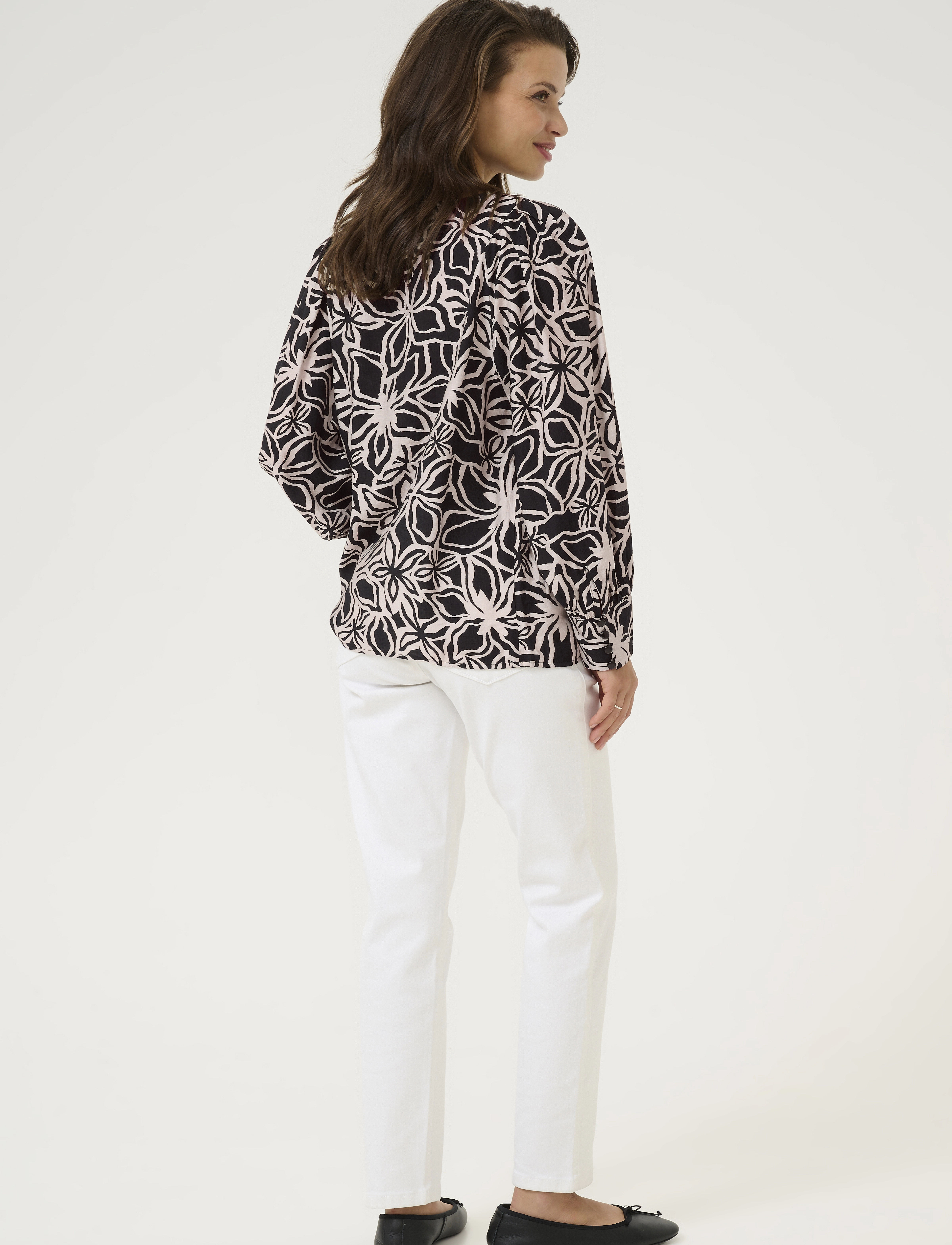 Kaffe - KAhannah Blouse - pitkähihaiset puserot - black / light beige flower - 4