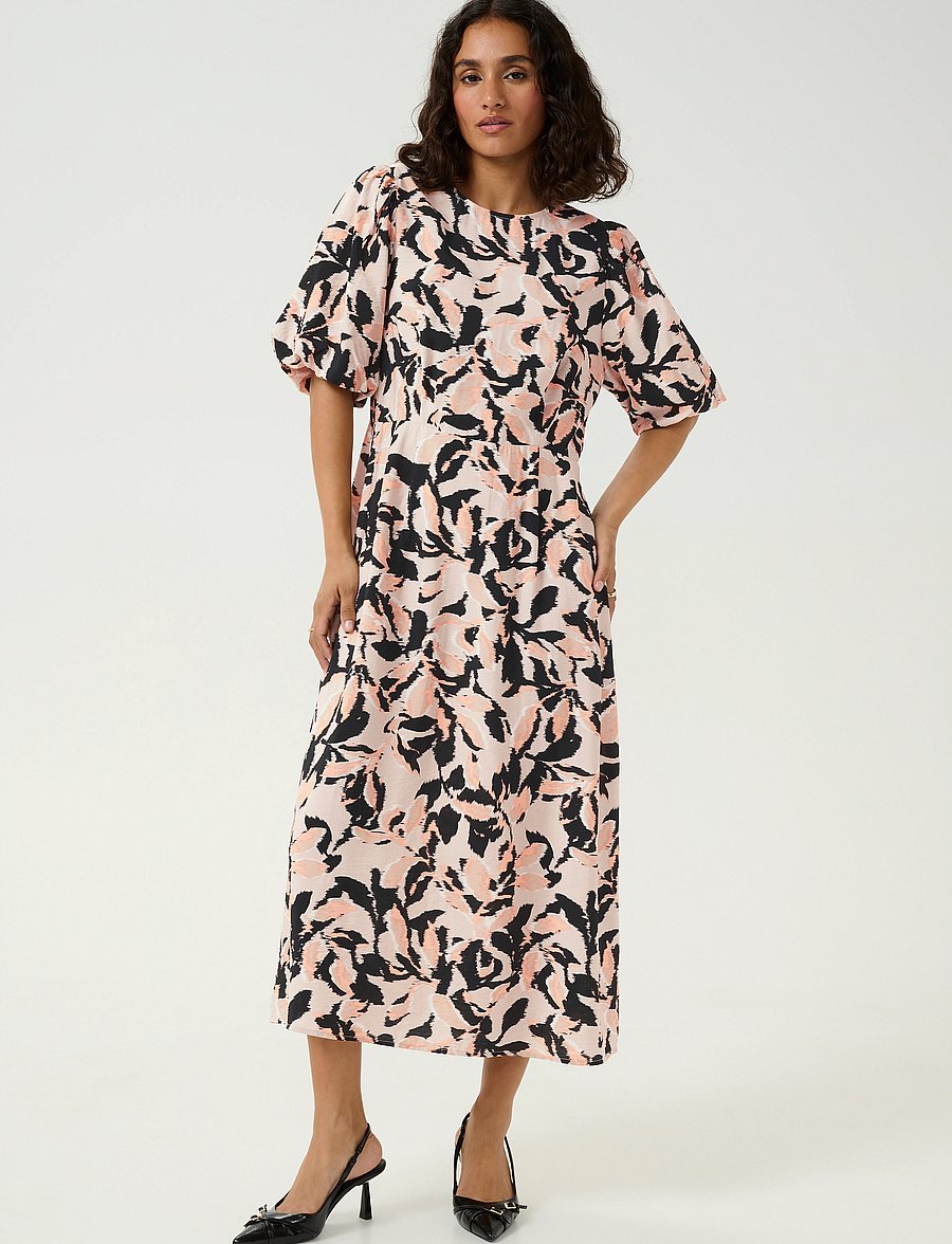 Kaffe - KApaco Dress - kleider - beige/black/peach blurry leaf - 0