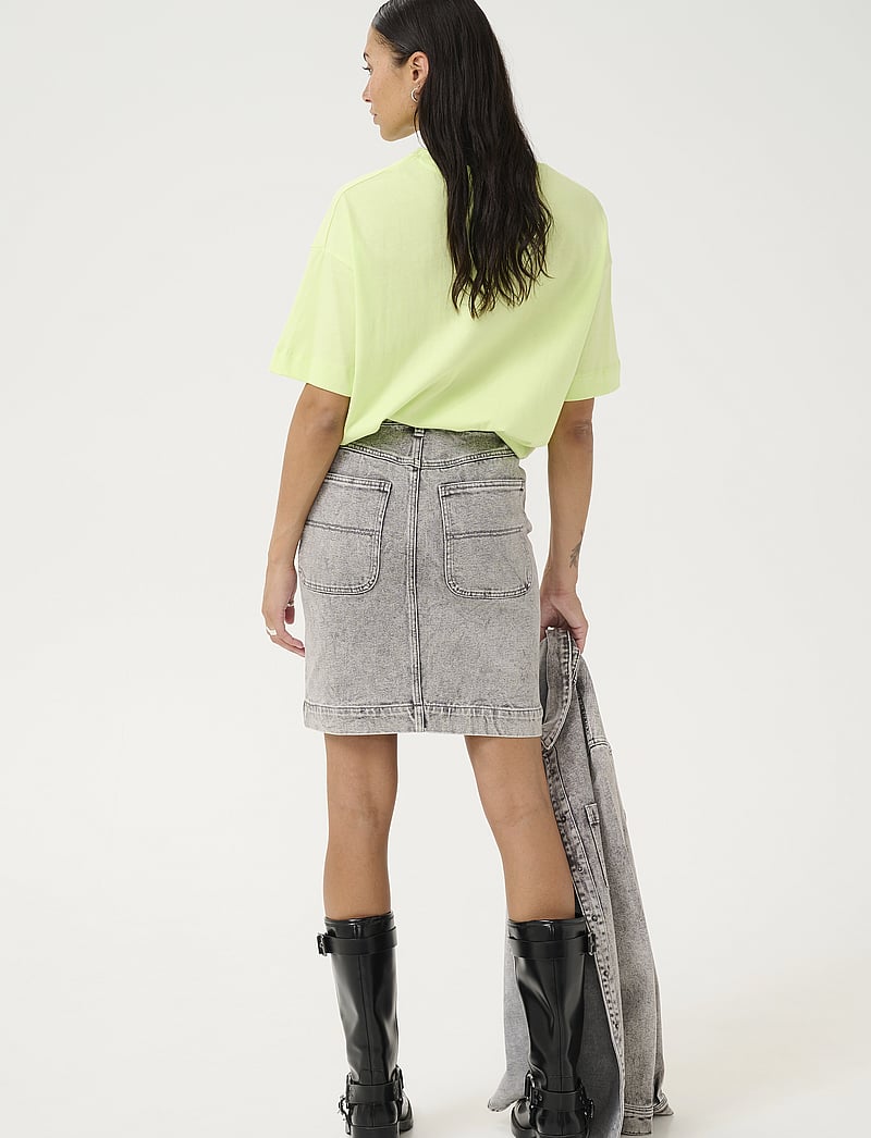 Kaffe - KAamelia Denim Skirt - denimnederdele - grey washed denim - 4