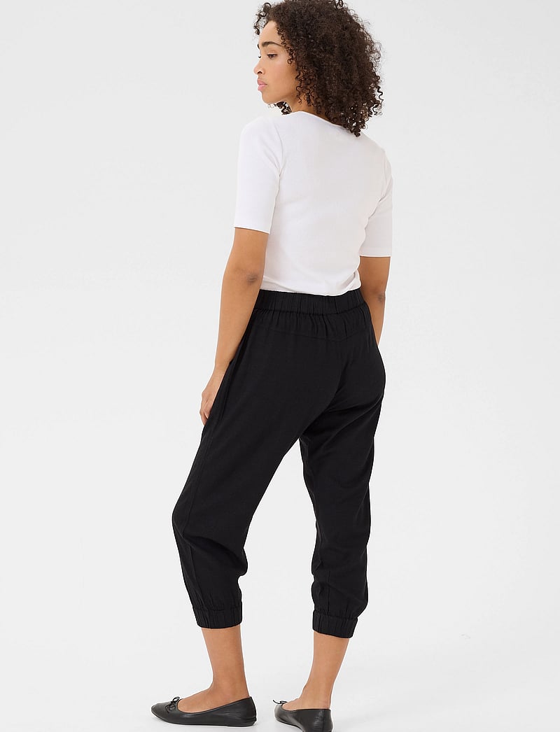 Kaffe - KAmilia Capri Pants - hørbukser - black deep - 4