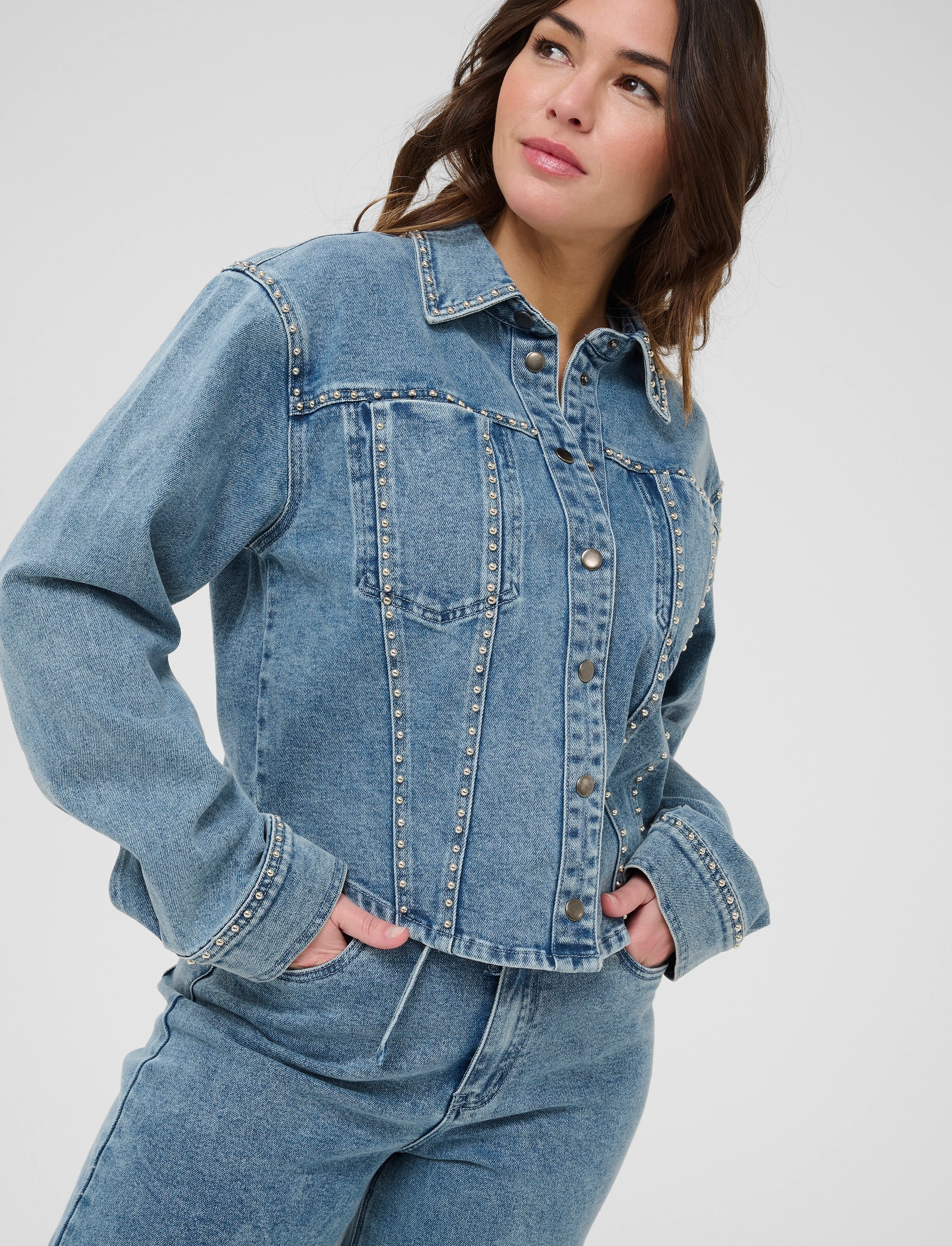 Kaffe - KAdorina Denim Shirt - spring jackets - washed blue denim - 5