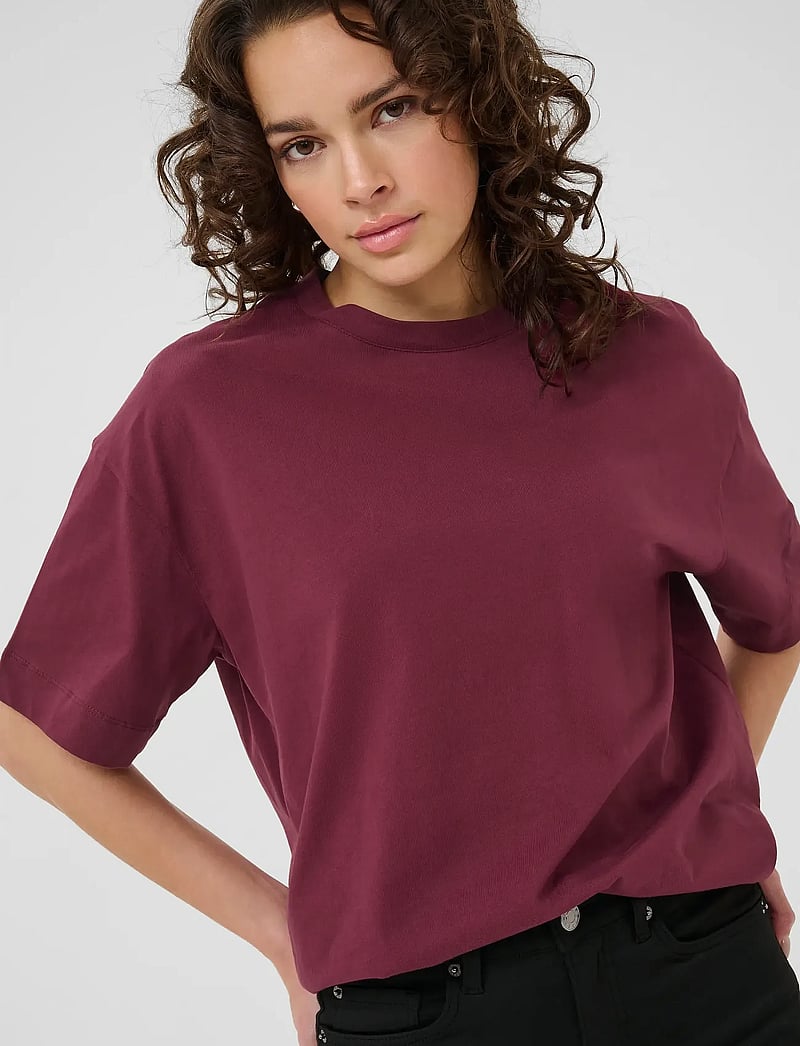 Kaffe - KAtomina T-Shirt - t-shirts - windsor wine - 5