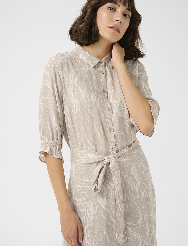 Kaffe - KAmira Plain Weave Dress Printed - hemdkleider - feather gray,chalk print - 4