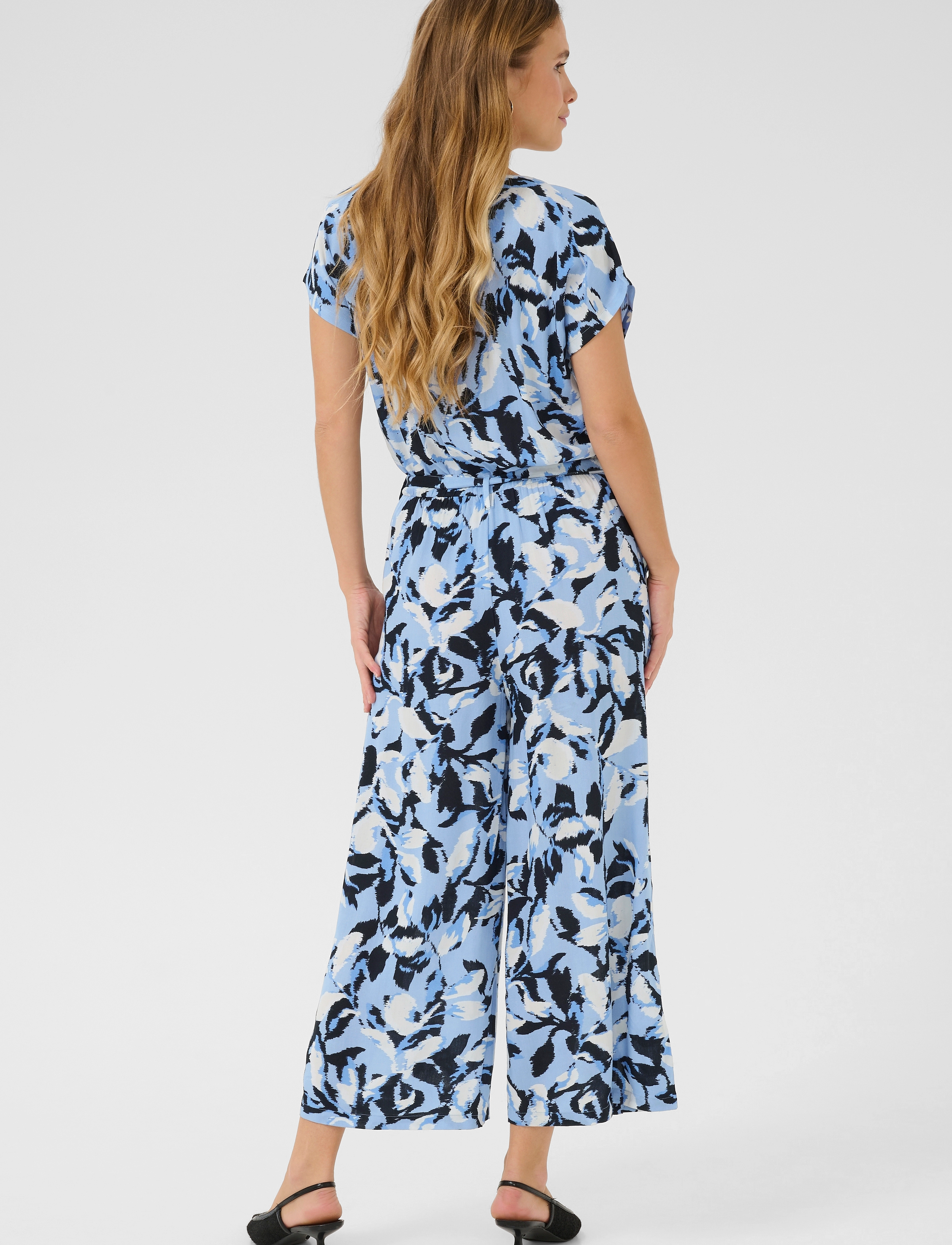 Kaffe - KAmira Plain Weave Jumpsuit Printed - kombinezonai - blue flower print - 3