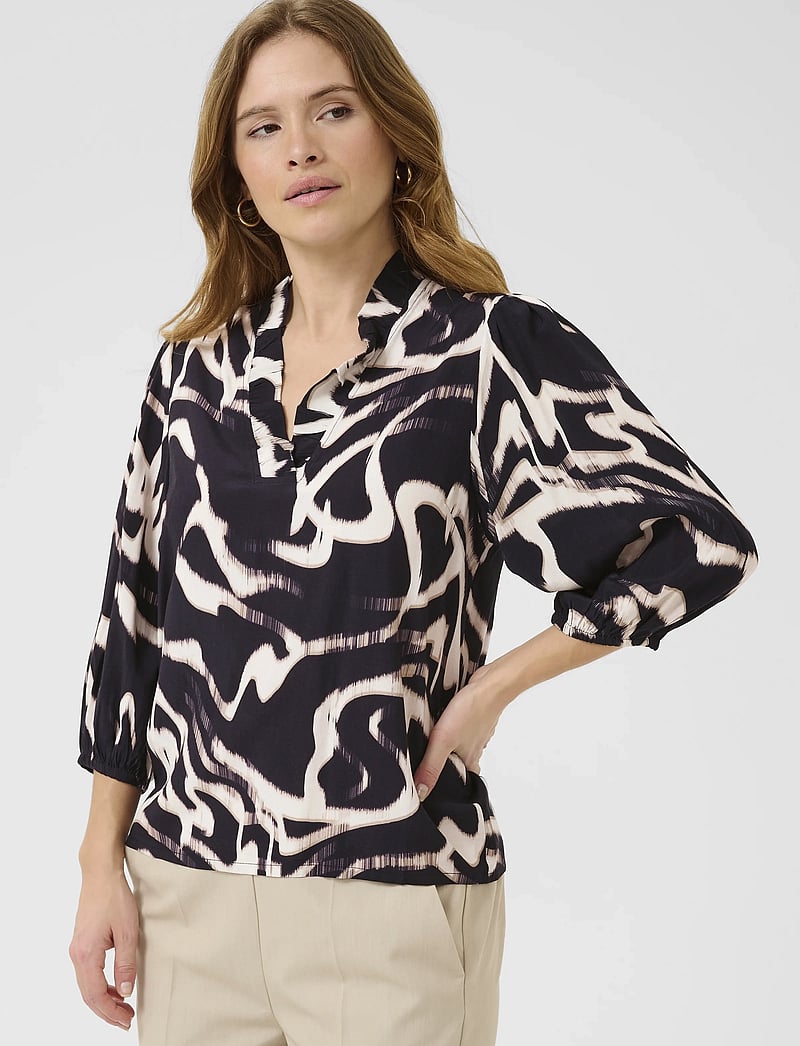 Kaffe - KAmartha Frill Blouse - kurzämlige blusen - black/nature organic lines - 0