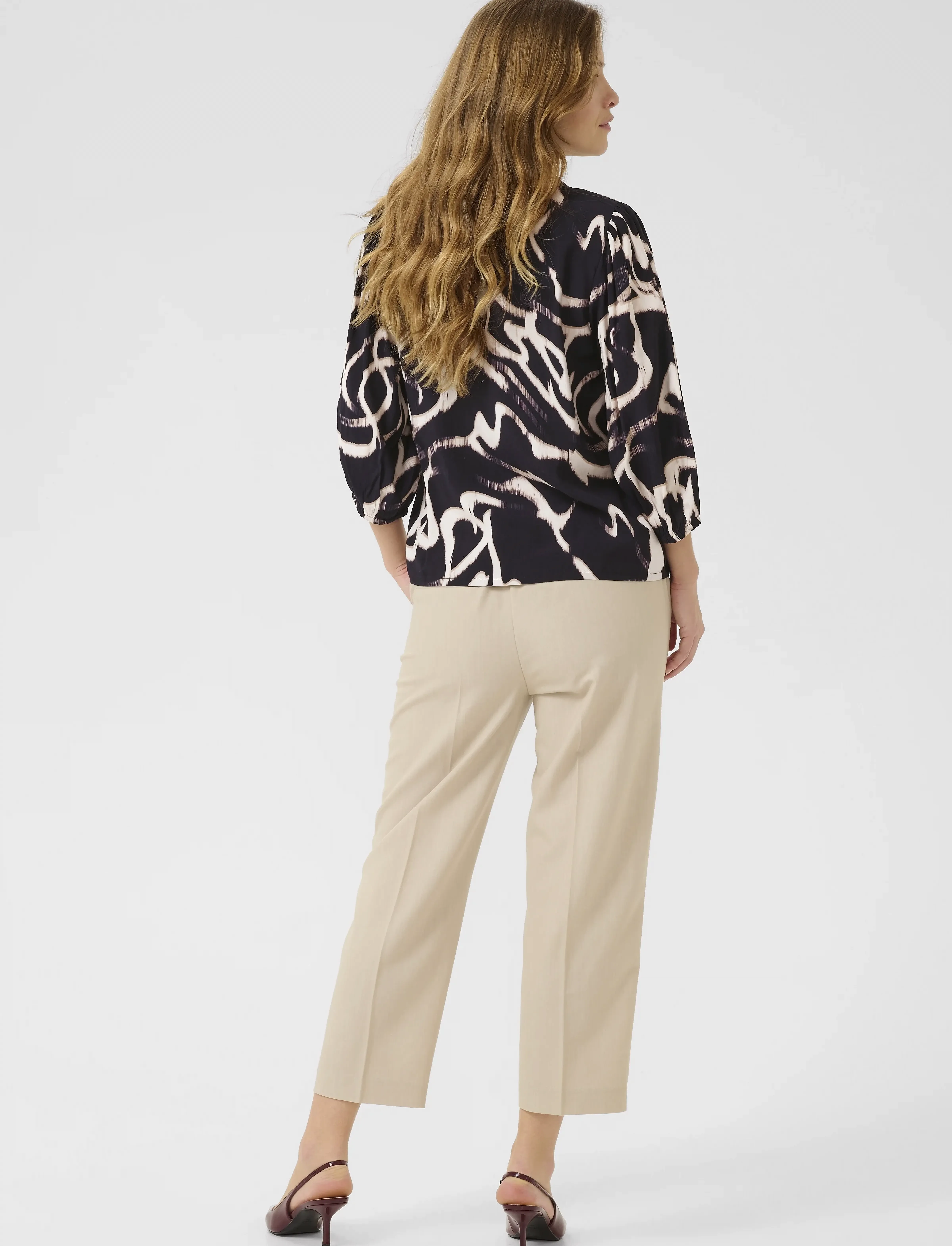 Kaffe - KAmartha Frill Blouse - kurzämlige blusen - black/nature organic lines - 4