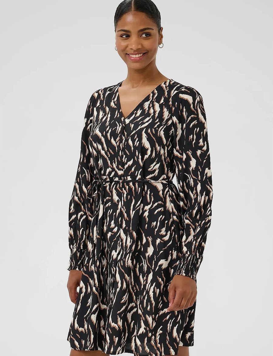 Kaffe - KAmille Dress - hemdkleider - black/brown graphic animal - 0