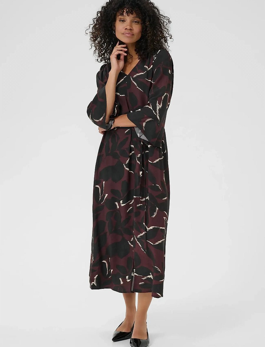Kaffe - KAmille Dress - midi dresses - windsor wine/black flower - 0