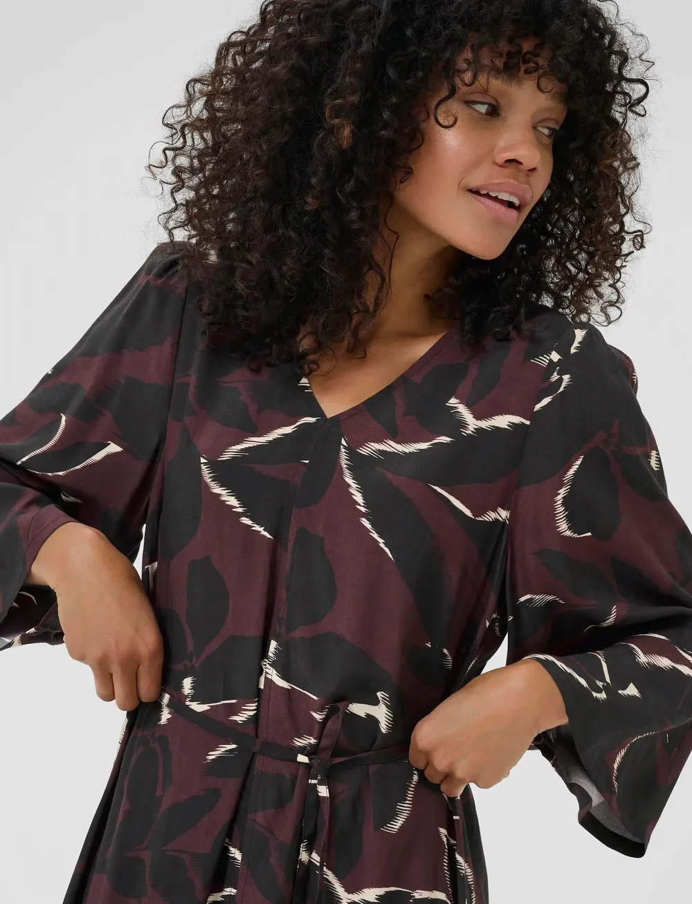 Kaffe - KAmille Dress - midi kjoler - windsor wine/black flower - 4