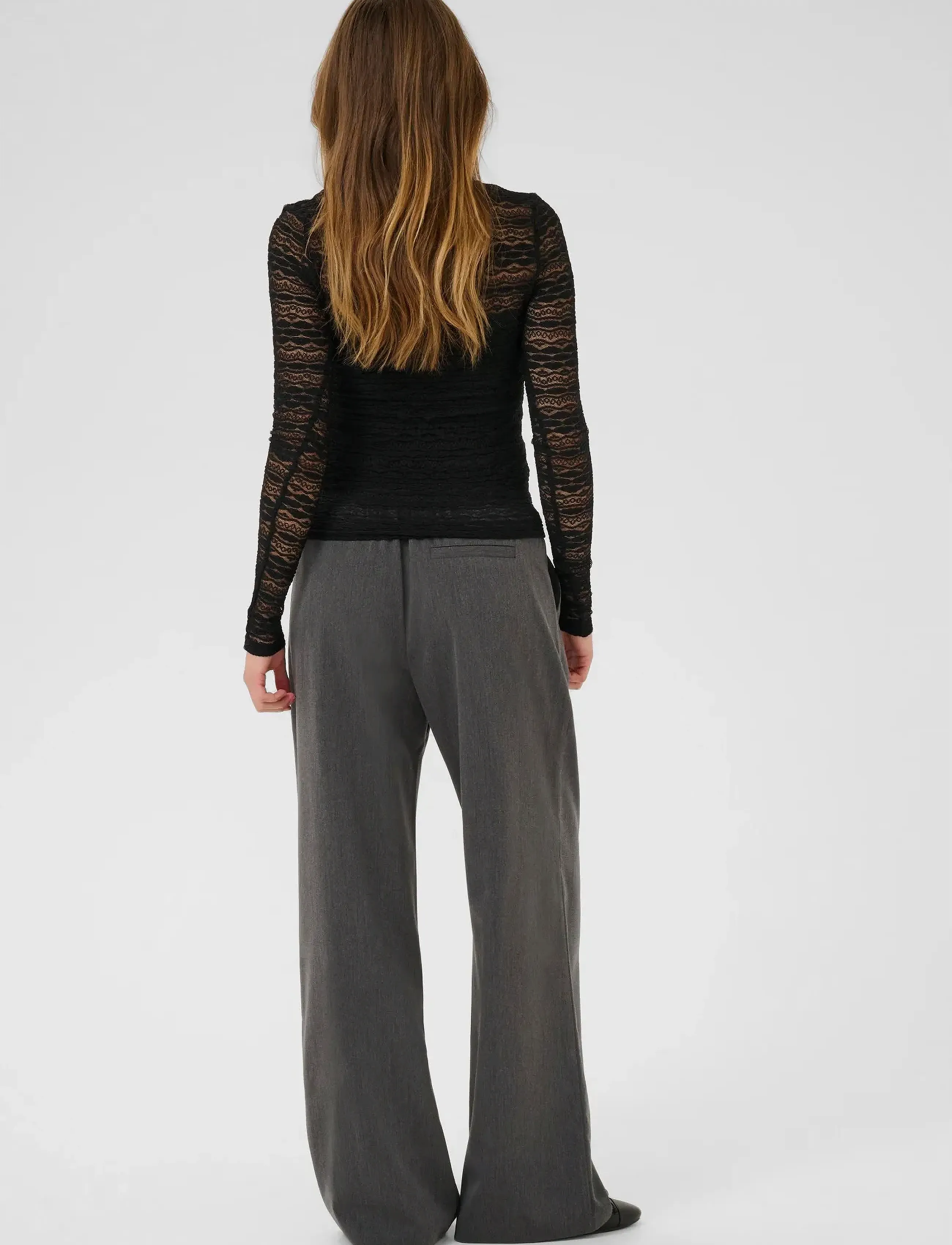 Kaffe - KAlorinda LS Lace T-Shirt - langærmede toppe - black deep - 4