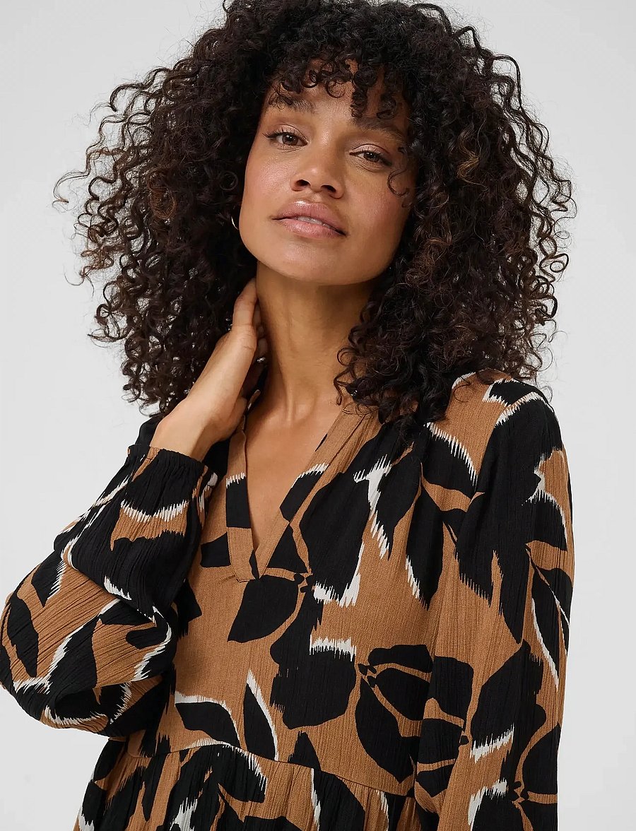 Kaffe - KAlisette Amber Dress - hemdkleider - toasted coconut/black flower - 5