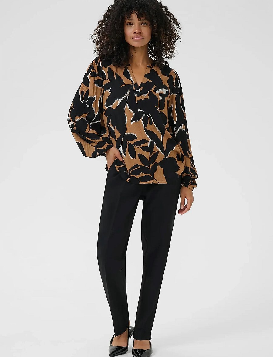 Kaffe - KAbeate Amber Blouse - langärmelige blusen - toasted coconut/black flower - 3