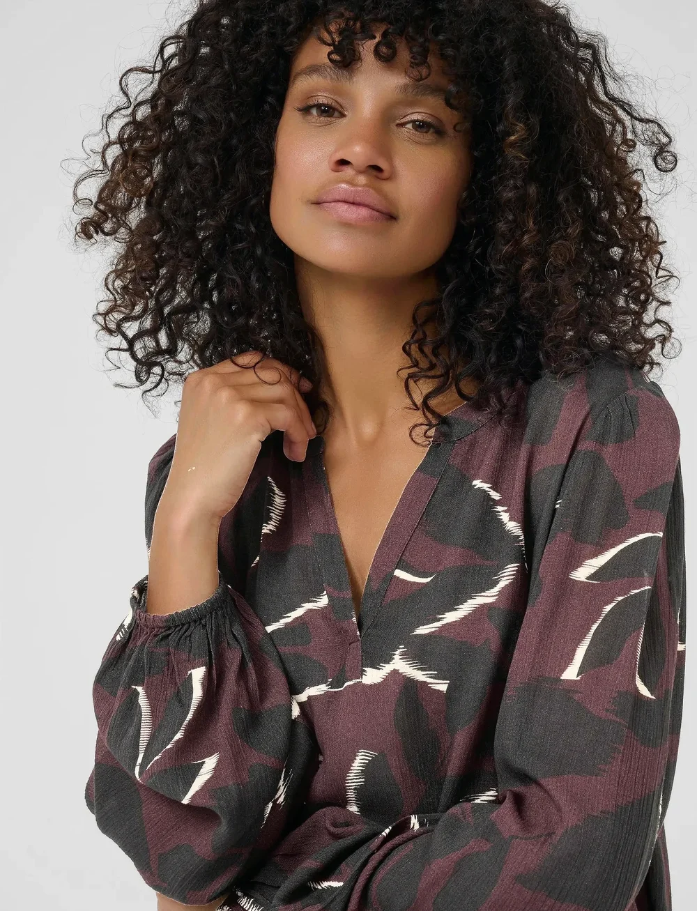 Kaffe - KAbeate Amber Blouse - pikkade varrukatega pluusid - windsor wine/black flower - 5