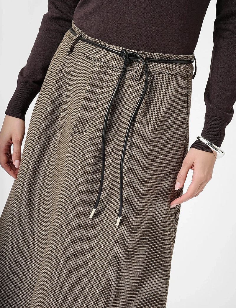 Kaffe - KAelyah Skirt - midi nederdele - beige / black petit houndstoot - 5