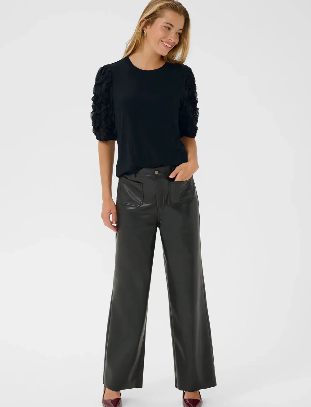 Kaffe - KAlinda Frill T-Shirt - t-shirts - black deep - 3