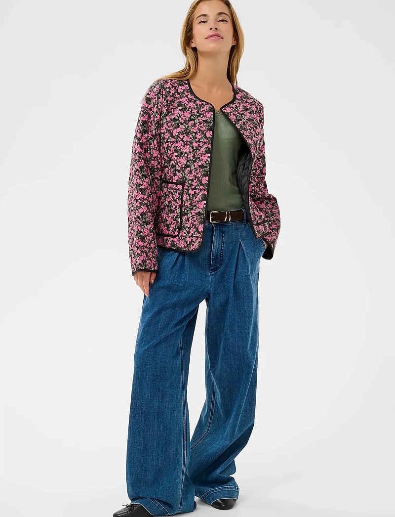 Kaffe - KAnuria Jacket - frühlingsjacken - pink black graphic flower - 3