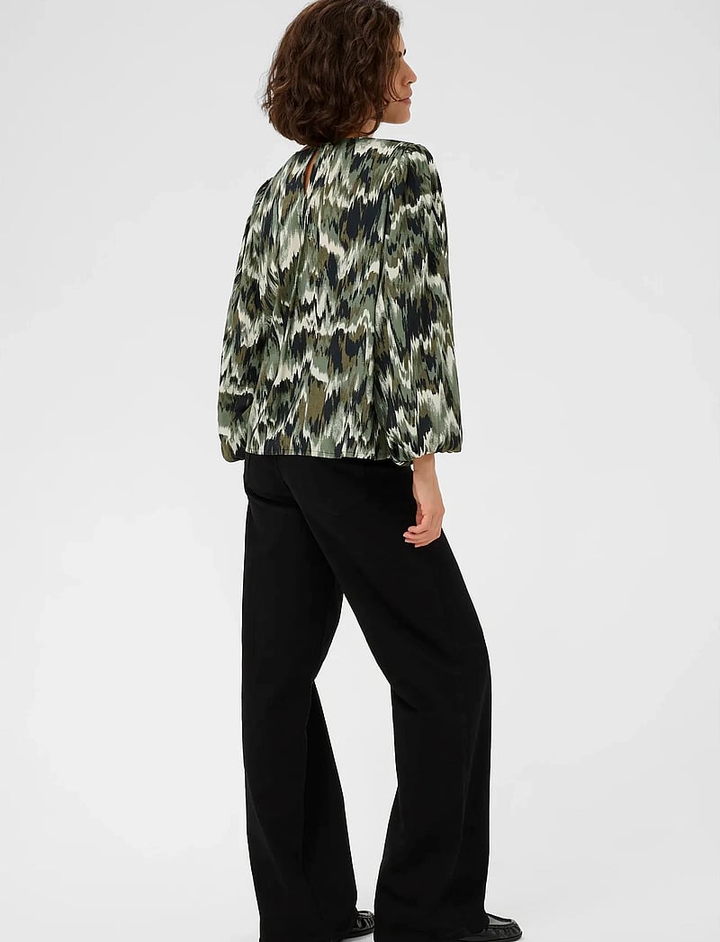 Kaffe - KAkia Blouse - langärmlige blusen - green black abstract graphic - 4