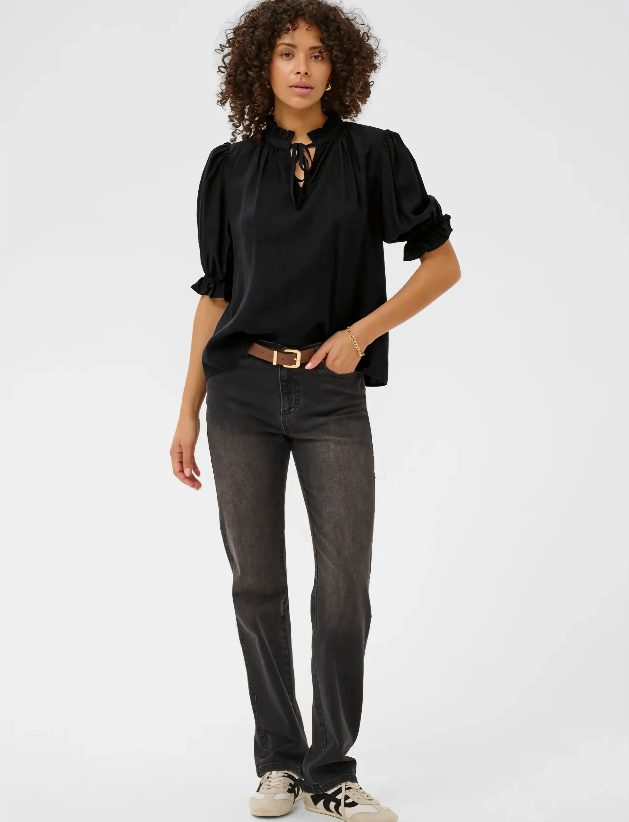Kaffe - KAlufia Frill Blouse - kurzärmelige blusen - black deep - 3