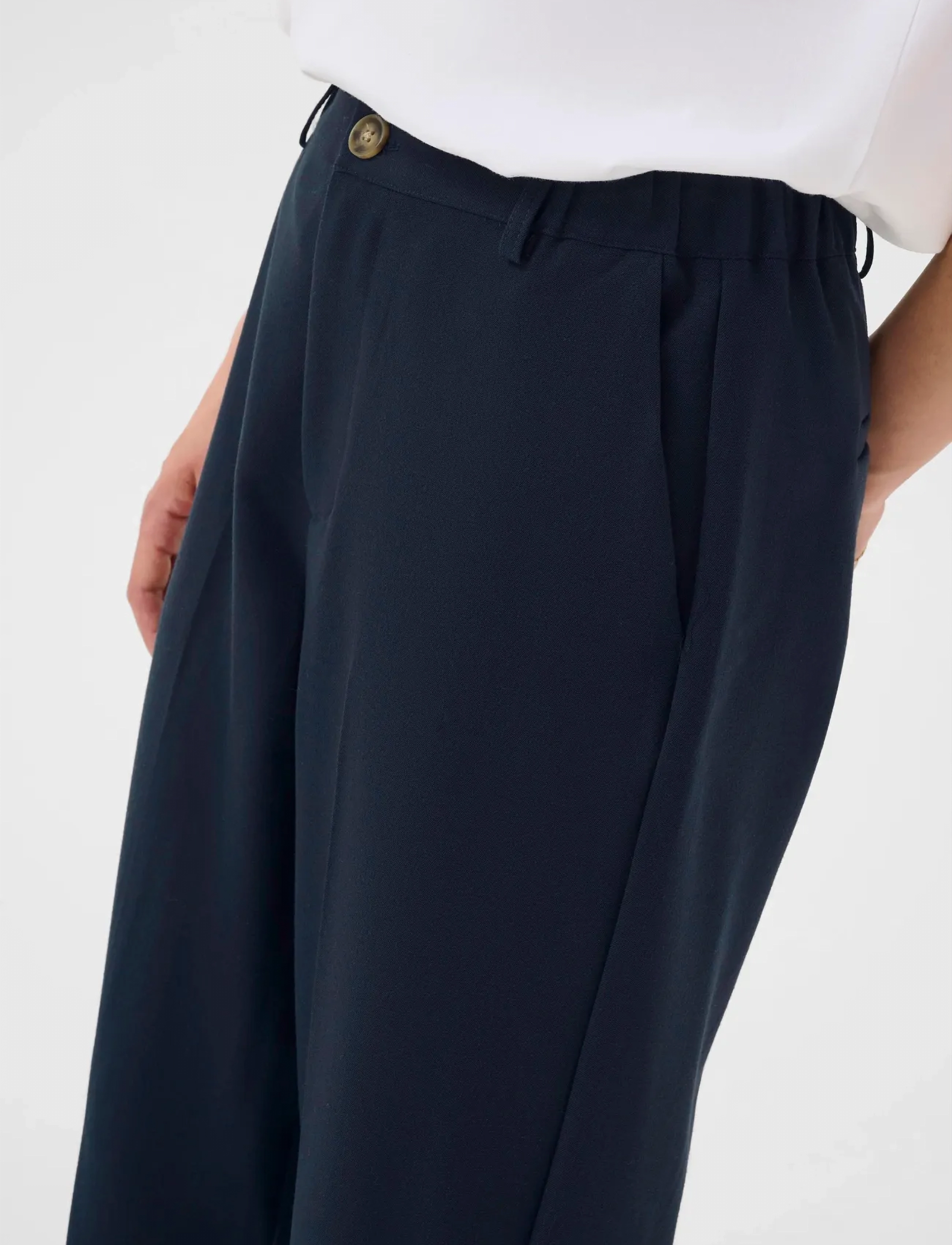 Kaffe - KAheather Cropped Pants - festtøj til outletpriser - midnight marine - 5