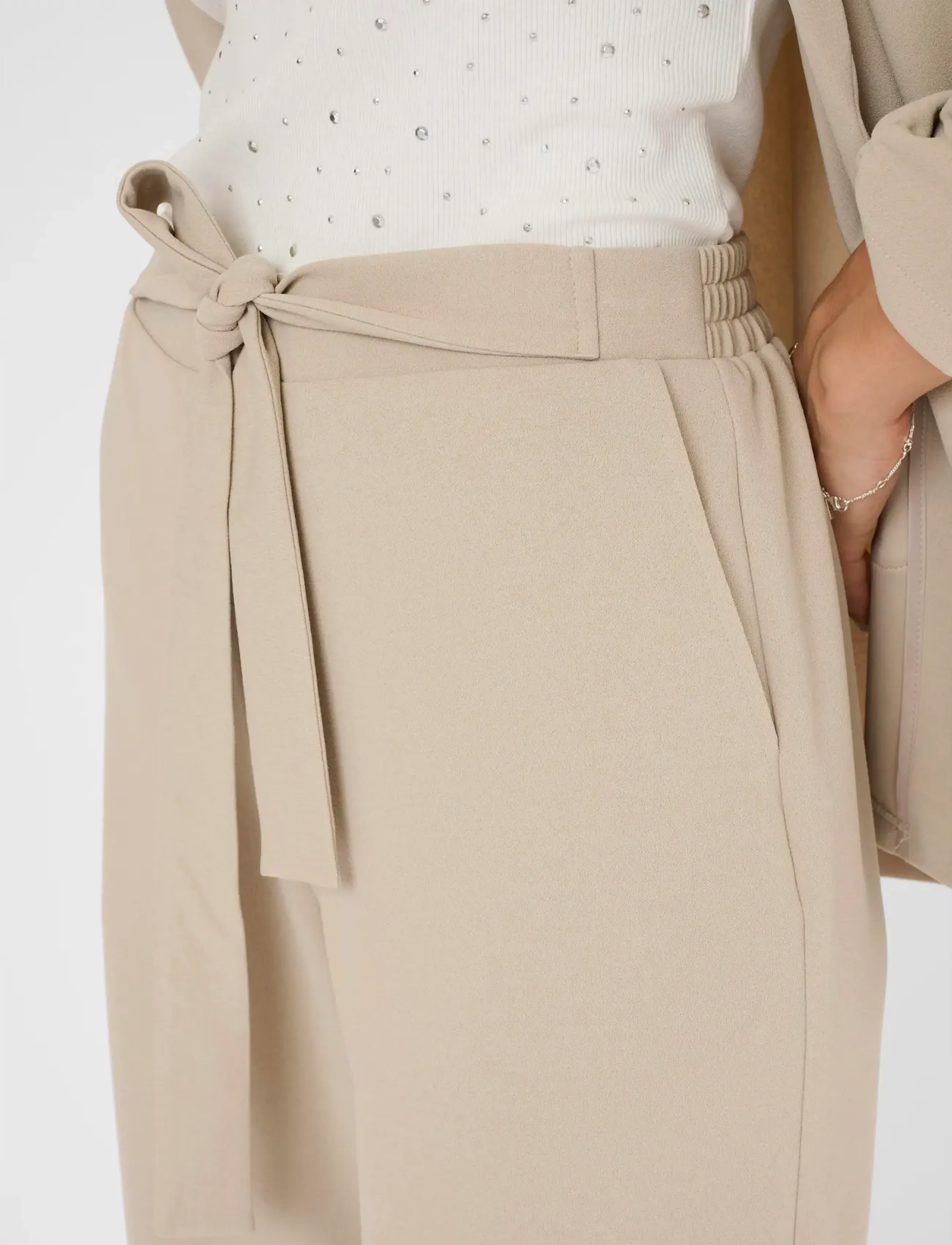 Kaffe - KAphoebe Pants Cropped - madalaimad hinnad - feather gray - 5