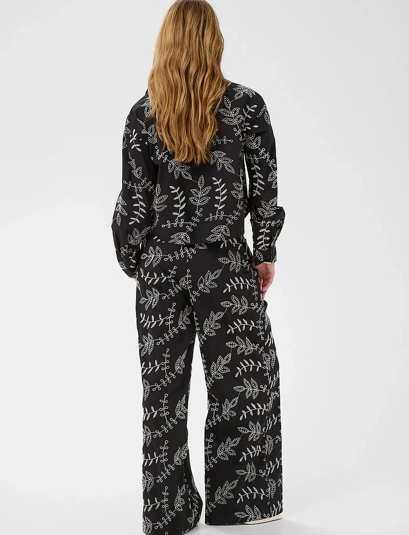 Kaffe - KAelora Shirt - langärmlige hemden - black chalk embroidery - 4